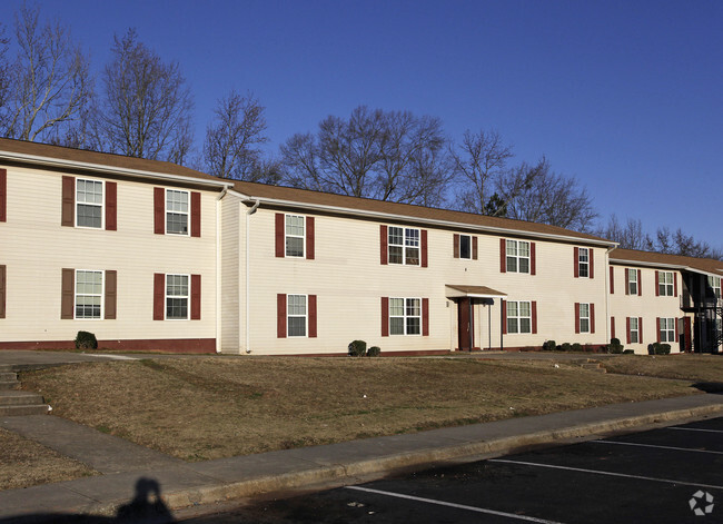 Primary Photo - Eastgate Apartments