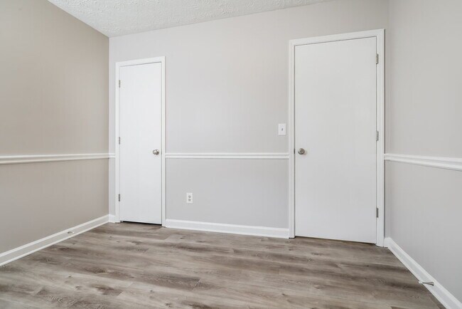 Building Photo - 692 Fair Harbor Dr