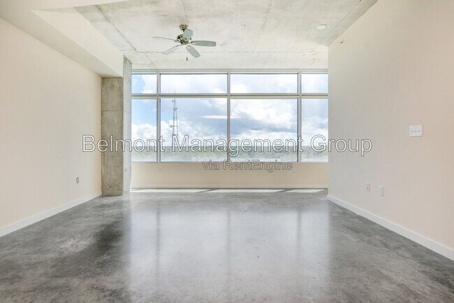 Building Photo - 525 E Jackson St