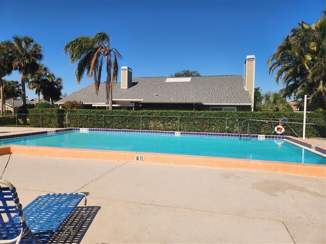 Building Photo - 3411 Avenida Madera
