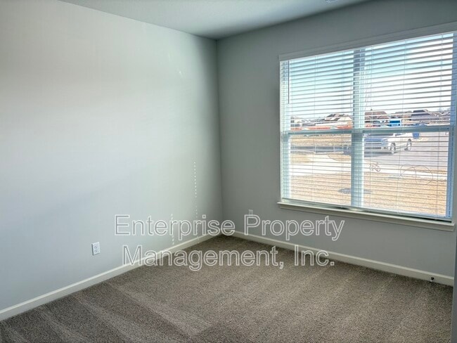 Building Photo - 80 Burr Oak Cv