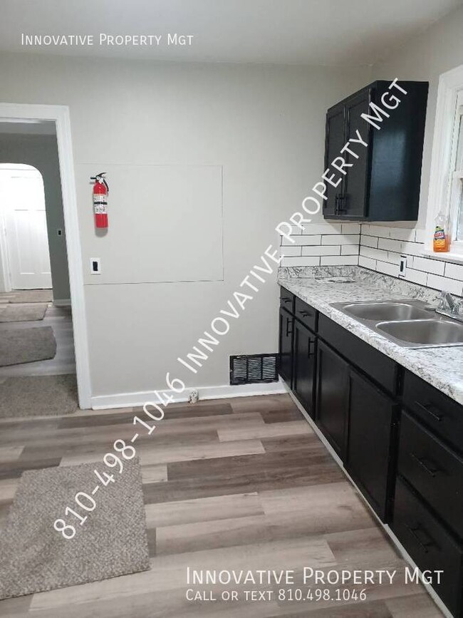 Building Photo - 2613 Wisner St