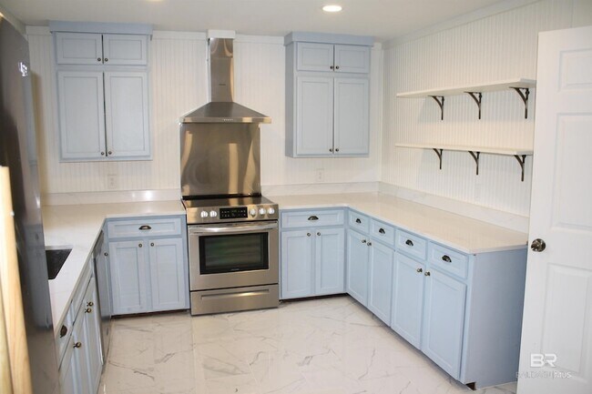 Building Photo - 852 Prospect Ave