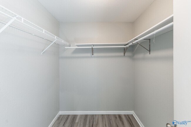 Building Photo - 163 Sedgewick Dr