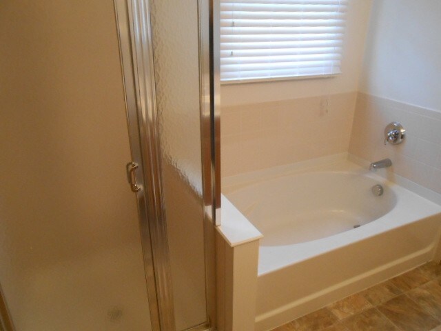 Building Photo - 5632 Larksdale Dr