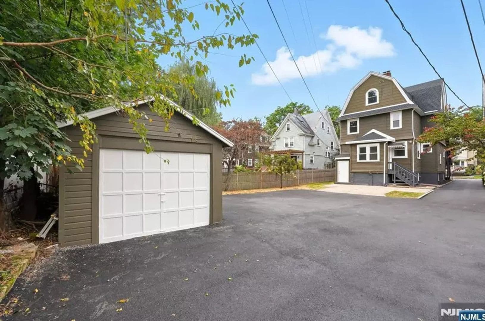 Building Photo - 9 Vincent Pl