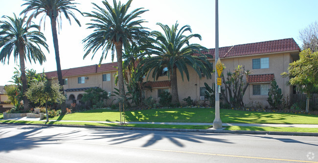 Primary Photo - Casa Allena