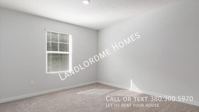 Building Photo - 163 Badger Pass