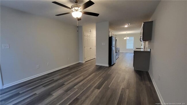 Building Photo - 107 Pineridge Dr