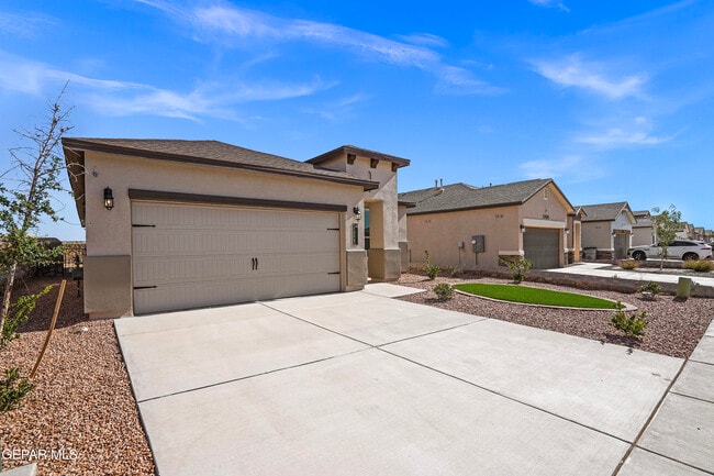 Building Photo - 51025 Sand Verbena Ave