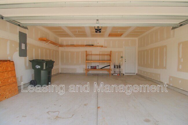 Building Photo - 150 Daniels Creek Cir