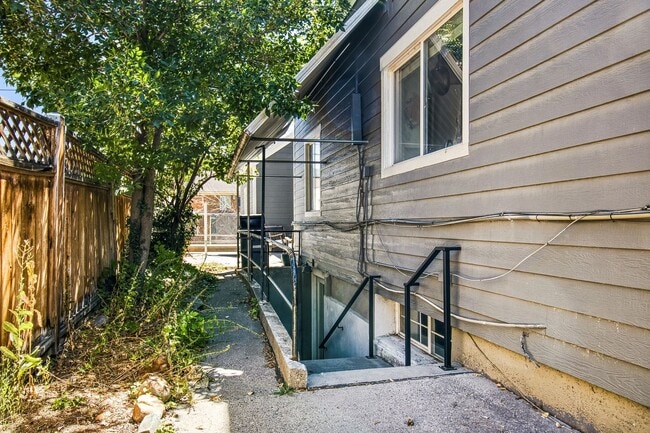Building Photo - 1463 E 2700 S