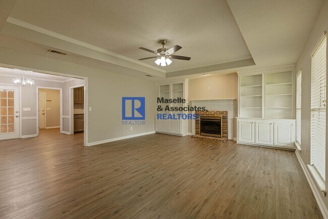 Building Photo - 3 Bed/2 Bath House on a Corner lot in Brandon