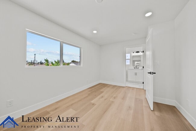 Building Photo - 16448 Lassen St