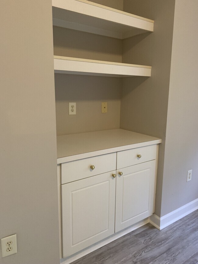 Building Photo - 5825 Catalina Dr
