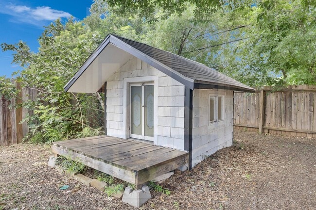 Building Photo - 4500 Acers Ln