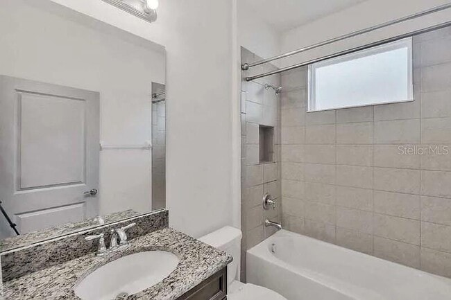 Building Photo - 1004 Heron Sound Dr