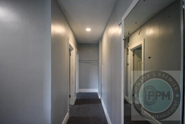 Building Photo - 3024 Pacific St