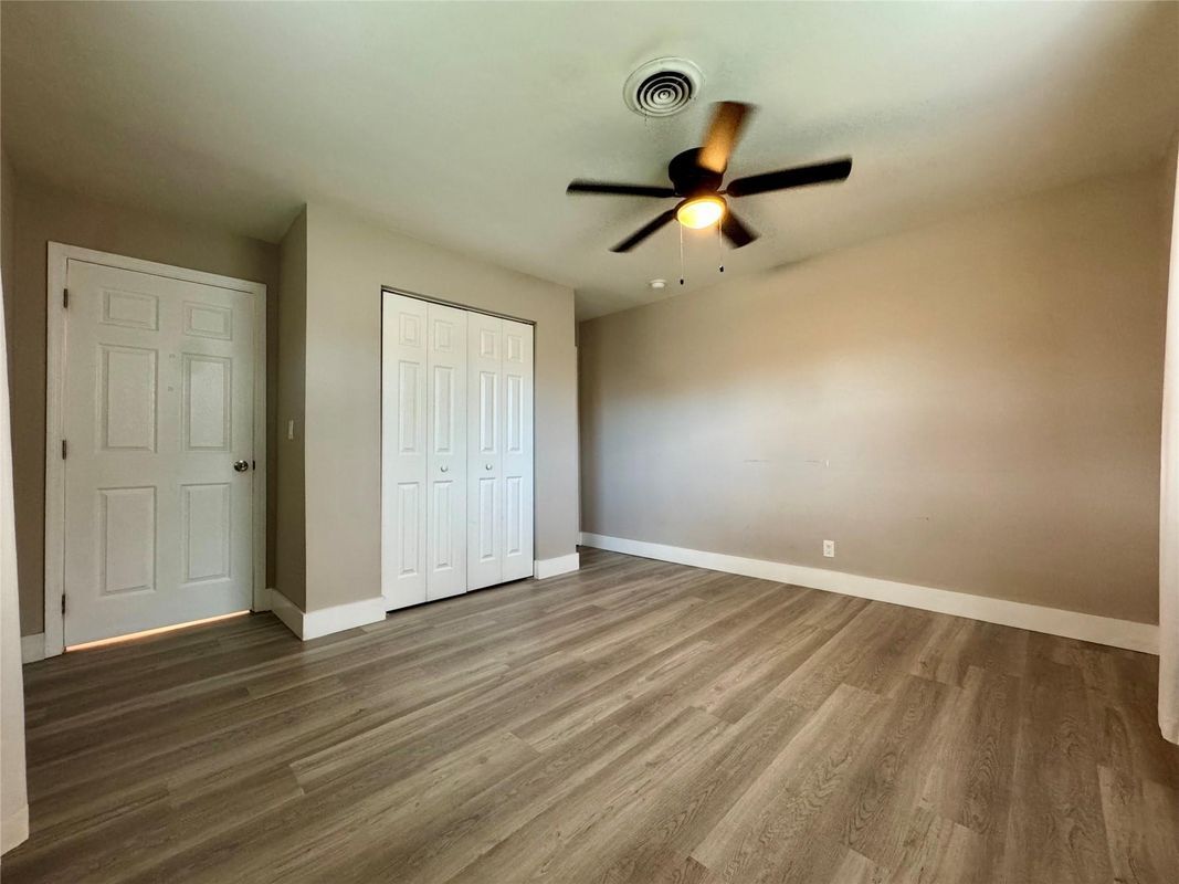 Building Photo - 1871 NW 31st Ave