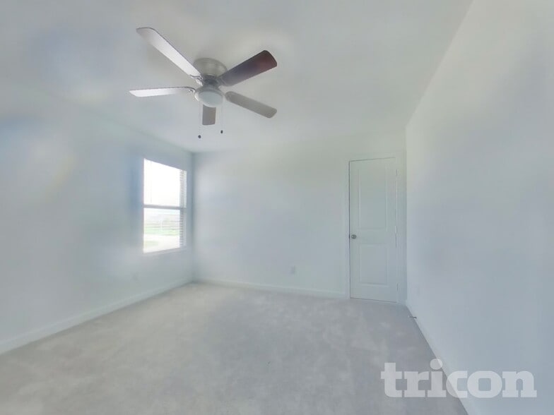Building Photo - 2701 Brushy Lk Dr
