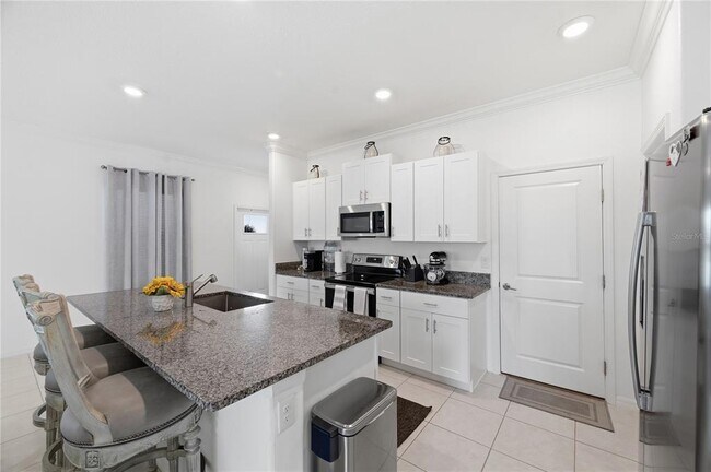 Building Photo - 9735 Ashworth Pl