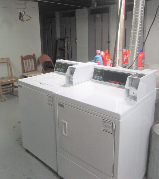 Building Photo - 5710 Phillips Ave