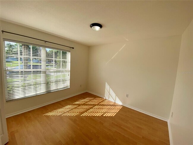 Building Photo - 5711 Lassies Way