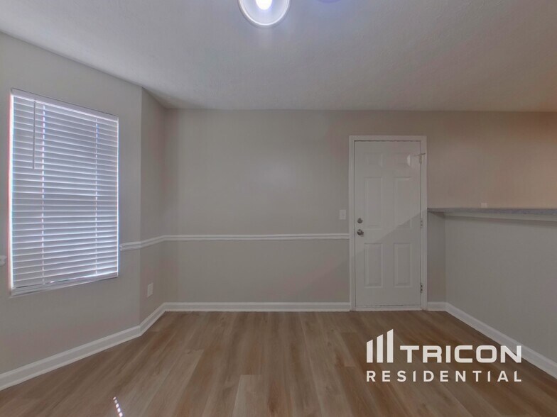 Building Photo - 40 Bramble Bush Trail