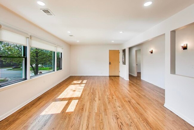 Building Photo - 1108 Fortuna Ave