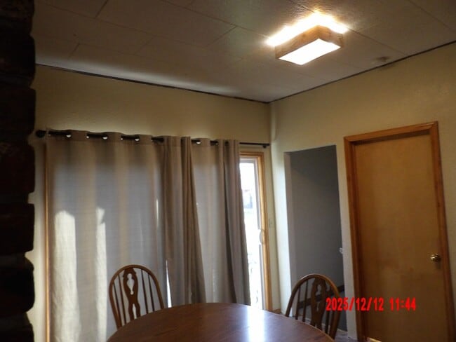 Building Photo - 2 Full Bedroom House with TWO BONUS rooms!