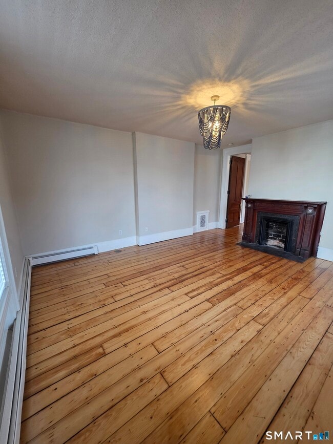 Building Photo - 214 Broadway