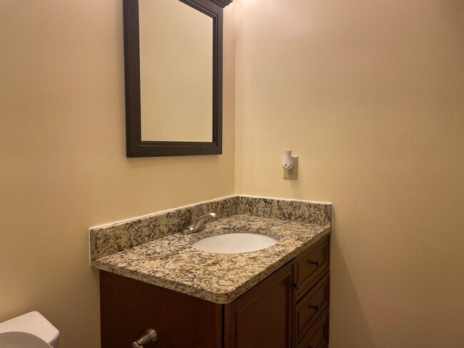 Building Photo - 124 Birdseye View Drive