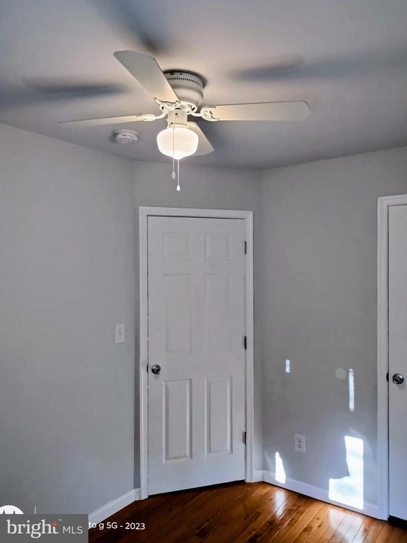 Building Photo - 1224 Clover Ln