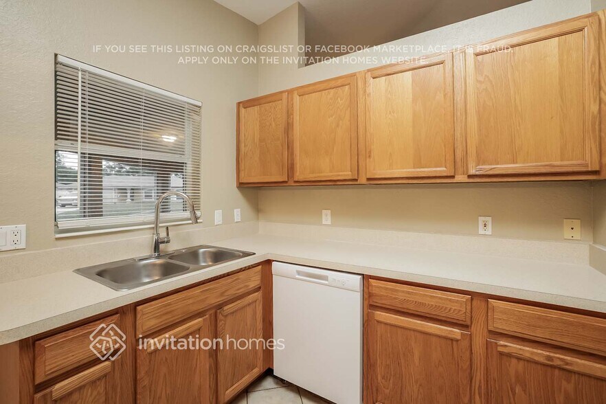 Building Photo - 2614 Nellie Ln