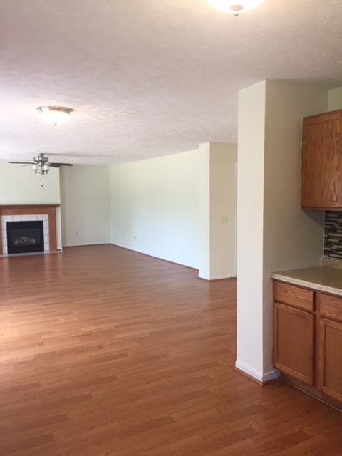 Building Photo - 6805 Governors Pointe Blvd