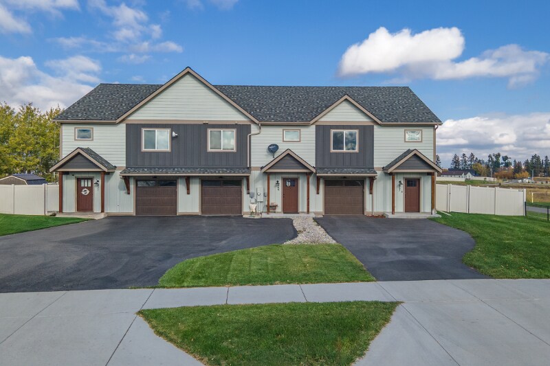 Building Photo - 967 N Camas Ln
