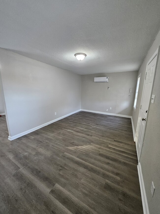 Living room - 3025 Ford Rd