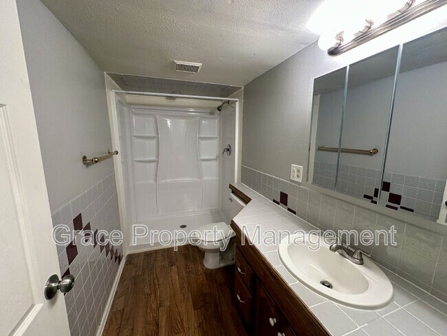 Building Photo - 15941 E Princeton Ave