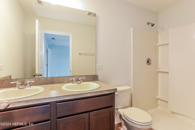 Building Photo - 516 Eiseman Wy