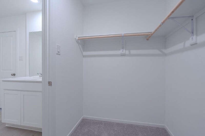 Building Photo - 6814 Flowering Ginger Ln