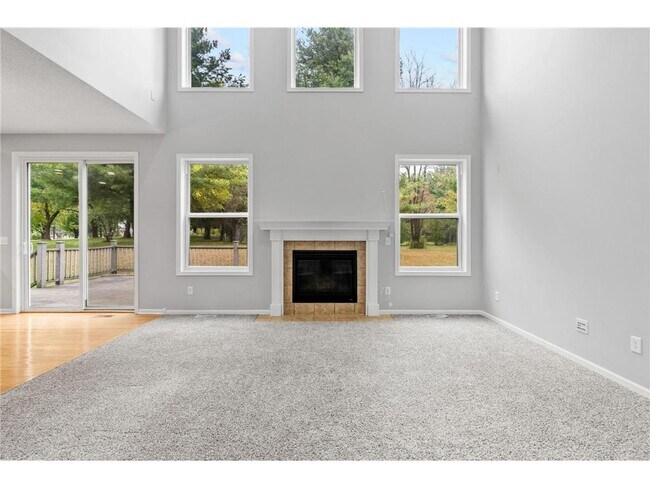 Building Photo - 2117 Vermillion Curve