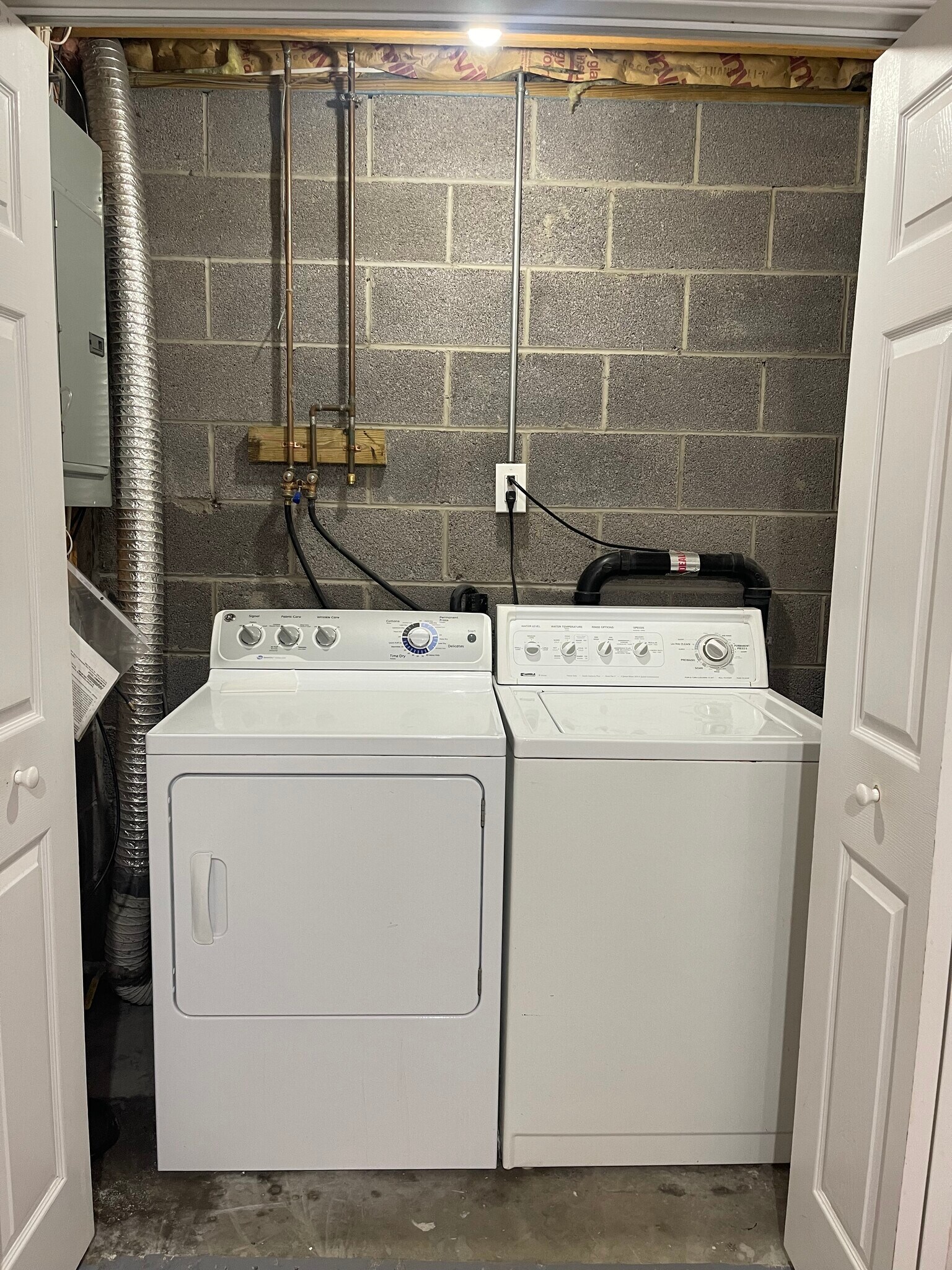 Building Photo - 23 Briarwood Way