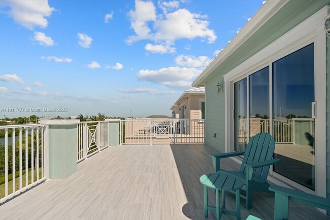 Building Photo - 112 Ave D