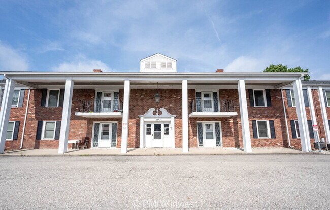 Building Photo - "Charming 1-Bedroom Retreat in Shelbyville...