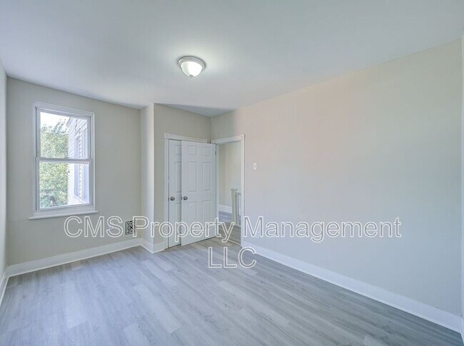 Building Photo - 12 Adella Ave