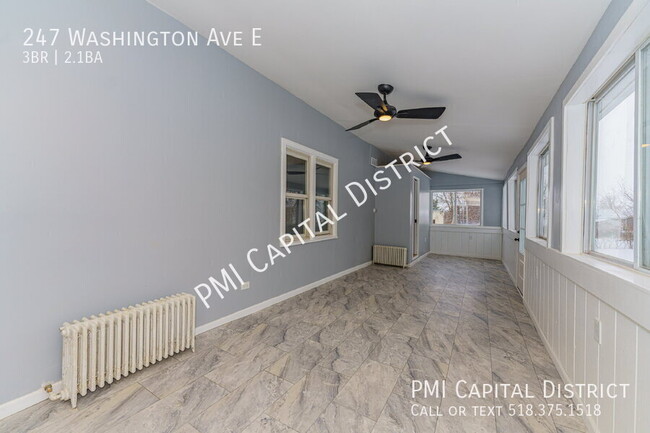 Building Photo - Gorgeous, Completely Remodeled, Spacious, ...