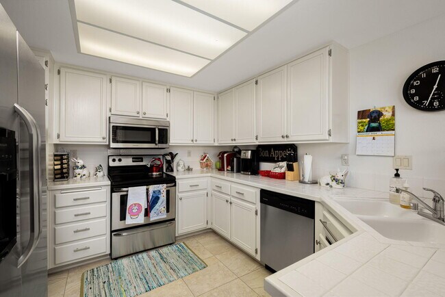 Building Photo - 55553 Winged Foot