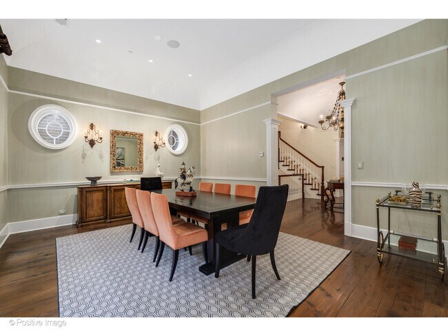 Building Photo - 446 W Huron St