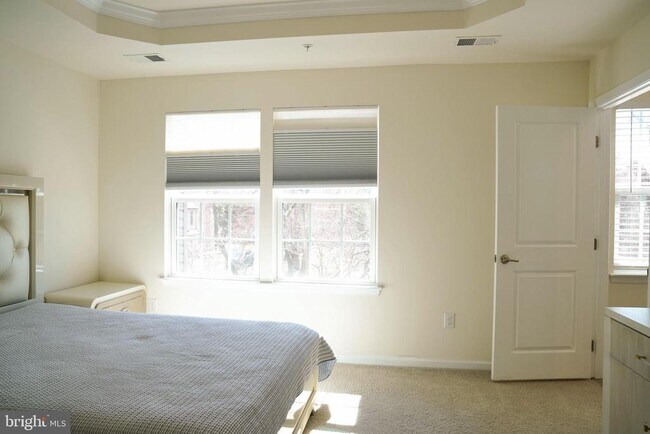 Building Photo - 132 Mulberry Dr