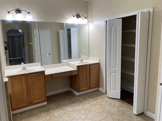 Building Photo - 2110 Thorn Hollow Ct